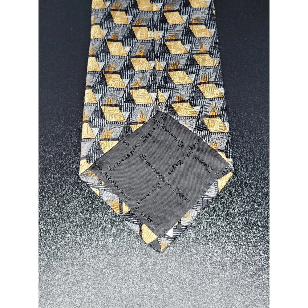Ermenegildo Zegna Men's Necktie Grey Gold Geometric Silk 3.75